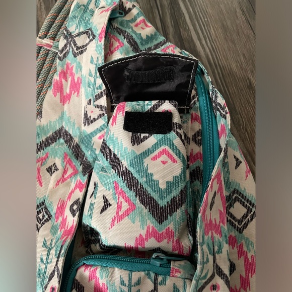 KAVU Rope Sling Crossbody Backpack Geometric Tribal Print - Picture 5 of 9